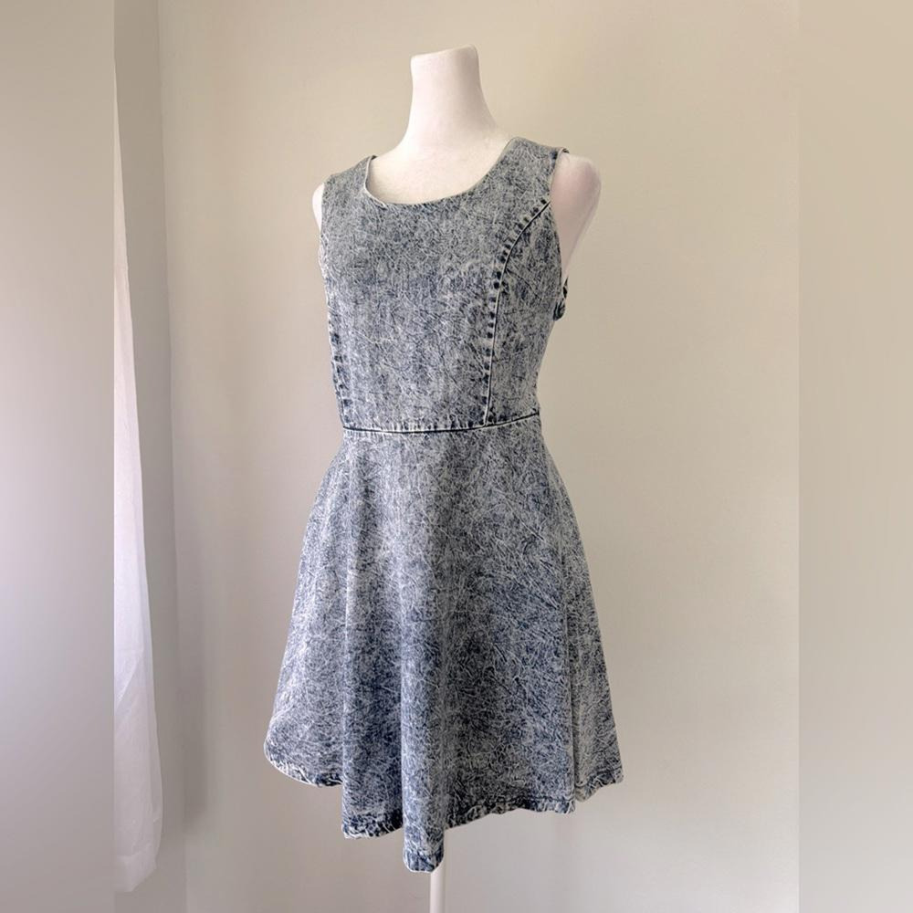 Vintage ‘00s 36 Point 5 Denim Fit & Flare Sleeveless Mini Dress - Picture 4 of 9